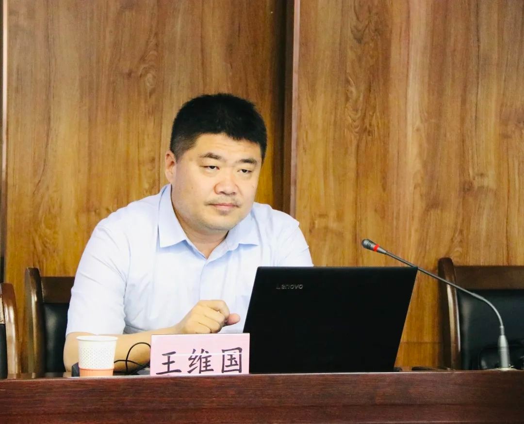 中国社会科学院大学王维国教授应邀为我学院做学术讲座1.jpg