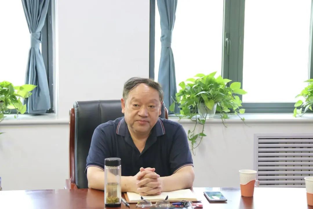 北京大学干春松教授应邀为我学院做学术讲座2.jpg